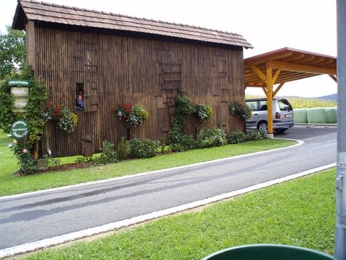 Carport